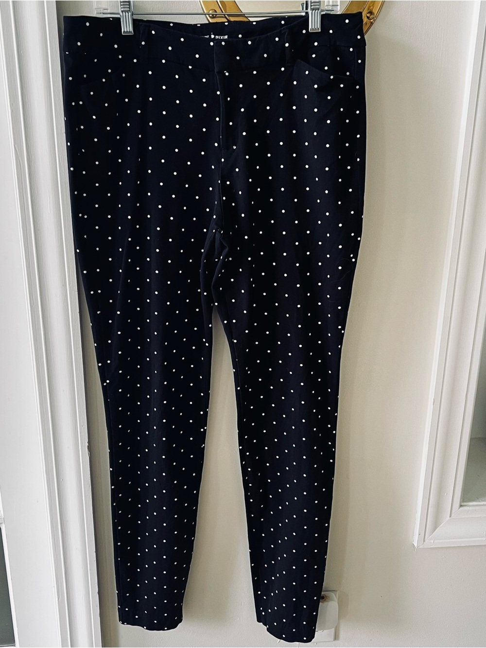 Old Navy Pixie Mid-Rise Black and White Polka Dot Pants Sz 14 Tall